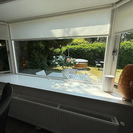 شقة Romantic Veluwe With Private Hot Tub And Fully Fenced Garden