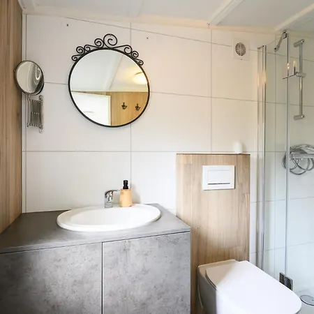 Romantic Veluwe With Private Hot Tub And Fully Fenced Garden Voorthuizen