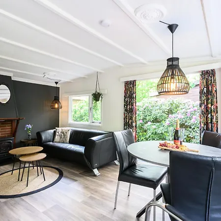 Romantic Veluwe With Private Hot Tub And Fully Fenced Garden Apartment Voorthuizen