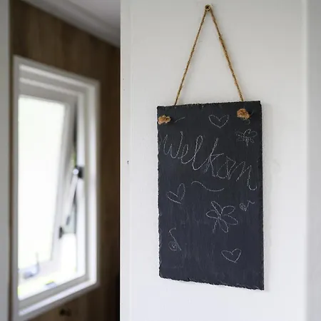 Romantic Veluwe With Private Hot Tub And Fully Fenced Garden *